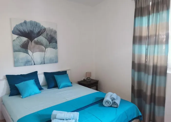 Roses Brac Apartment *